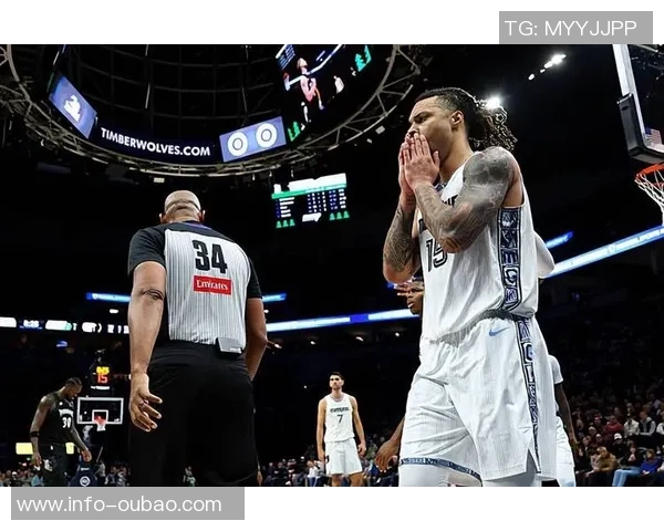 戈贝尔表现平平仅得6分8篮板球队失利显得毫无存在感